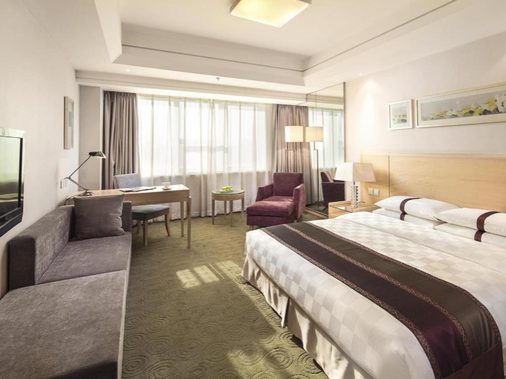 Ramada Plaza Shenyang Citycenter Bagian luar foto