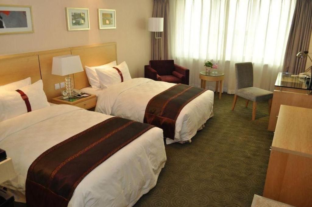 Ramada Plaza Shenyang Citycenter Bagian luar foto