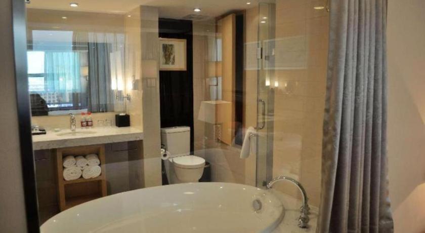 Ramada Plaza Shenyang Citycenter Bagian luar foto